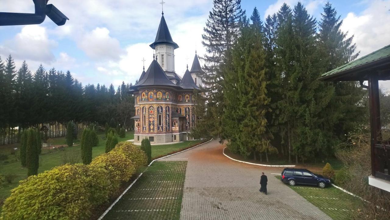 Casa "Ierusalim-Hozeva-Hozeva" Minastirea Neamt Exterior foto