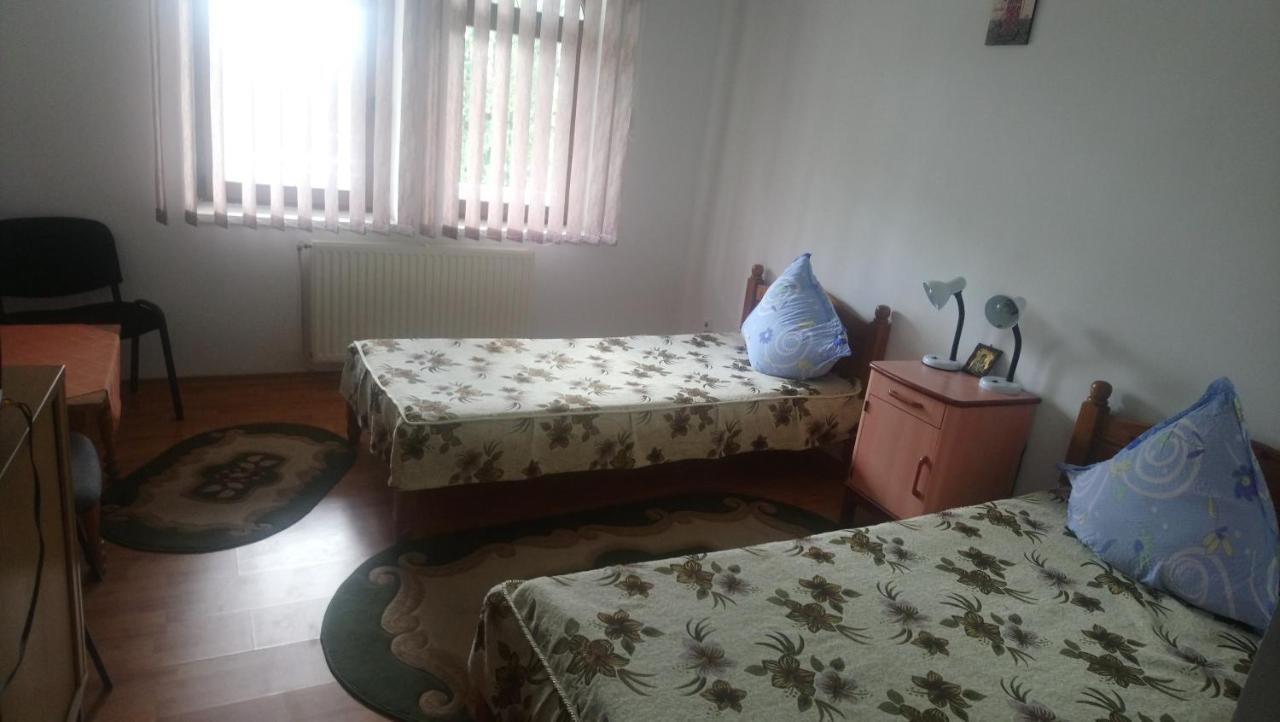 Casa "Ierusalim-Hozeva-Hozeva" Minastirea Neamt Exterior foto